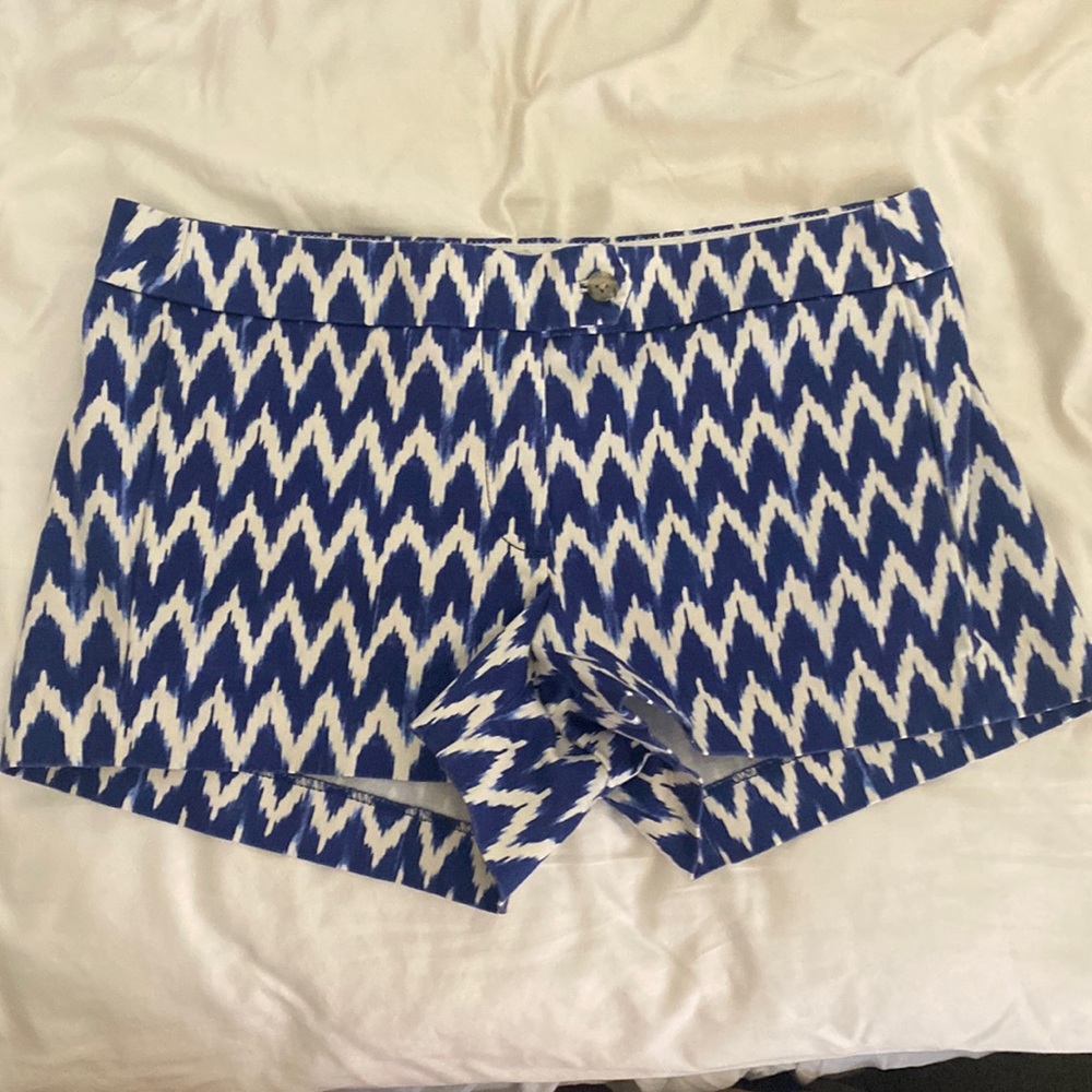 JCrew Stretch Short Blue White Pattern Zipper Button Closure